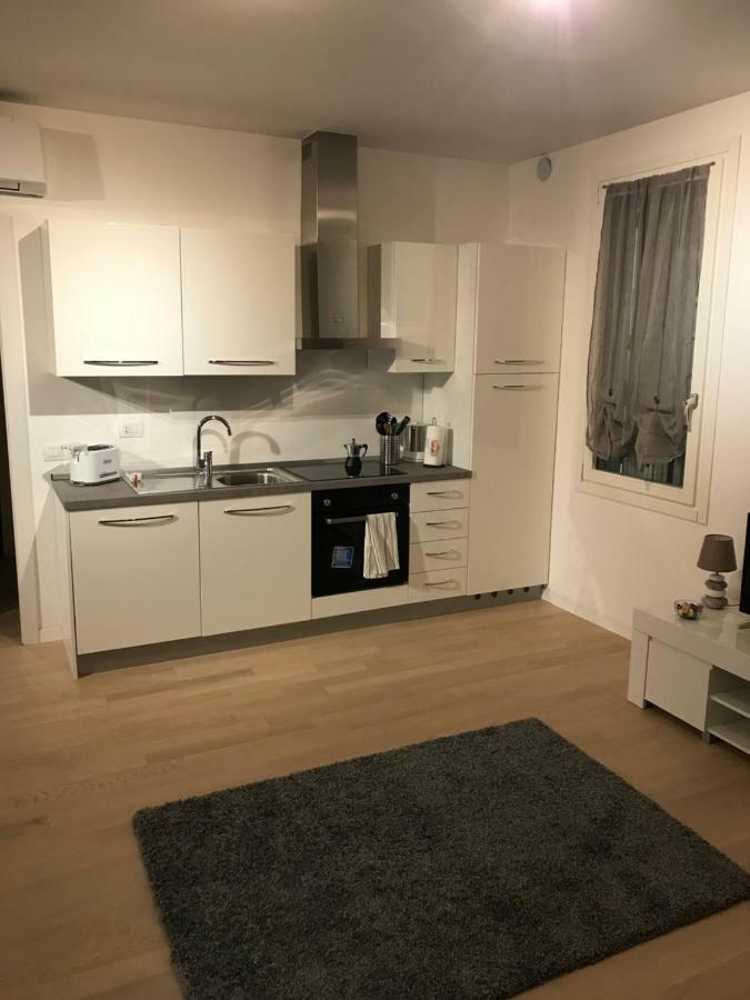 Laura'S Home - I Navigli Che Vorrei Milánó Kültér fotó