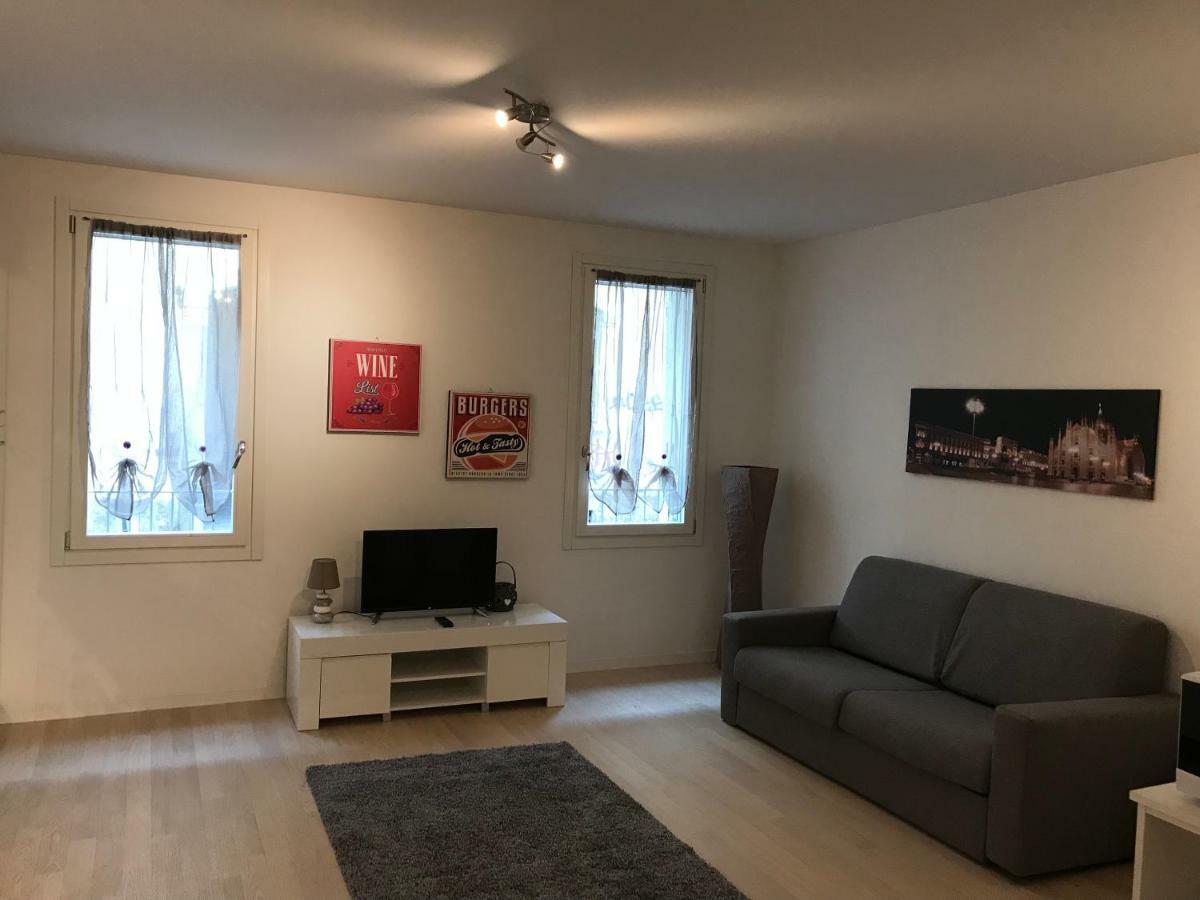 Laura'S Home - I Navigli Che Vorrei Milánó Kültér fotó