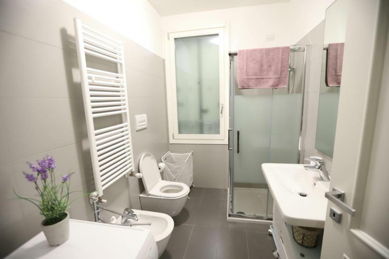 Laura'S Home - I Navigli Che Vorrei Milánó Kültér fotó