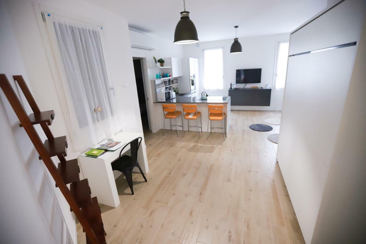 Laura'S Home - I Navigli Che Vorrei Milánó Kültér fotó