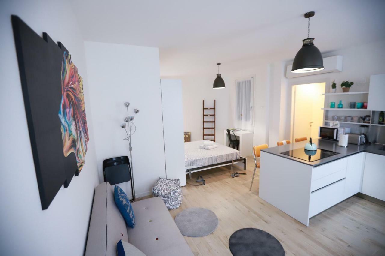 Laura'S Home - I Navigli Che Vorrei Milánó Kültér fotó