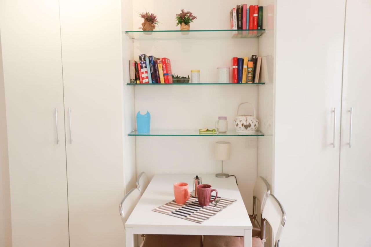 Laura'S Home - I Navigli Che Vorrei Milánó Kültér fotó