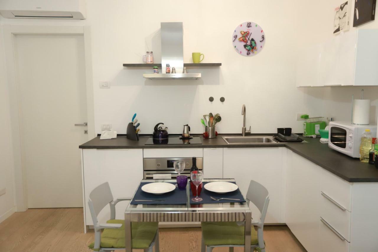 Laura'S Home - I Navigli Che Vorrei Milánó Kültér fotó