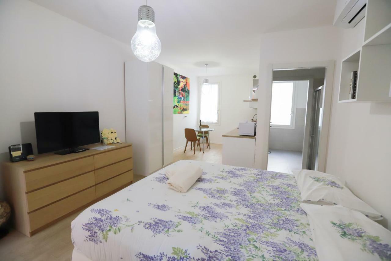 Laura'S Home - I Navigli Che Vorrei Milánó Kültér fotó