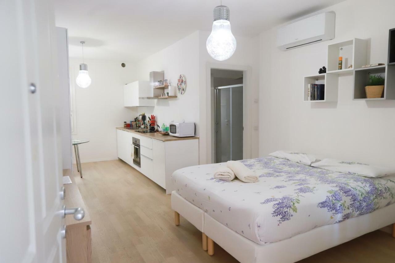 Laura'S Home - I Navigli Che Vorrei Milánó Kültér fotó